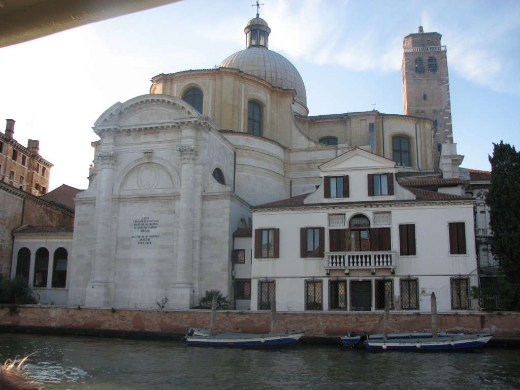 Wenecja, kościół Chiesa di San Geremia widziany z Canale Grande