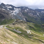 Hochalpenstrasse, widok z Edelweiss Spitze (2571 m n.p.m.)