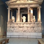 British Museum - rzeźbiony grobowiec z Ksantos (Nereid Monument), 390 r. p.n.e.