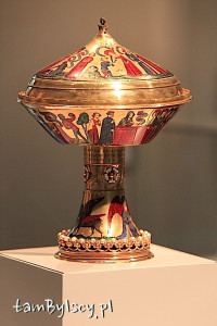 British Museum - Royal Gold Cup (1370 r.)