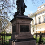 Londyn, Waterloo Place, pomnik sir Johna Franklina