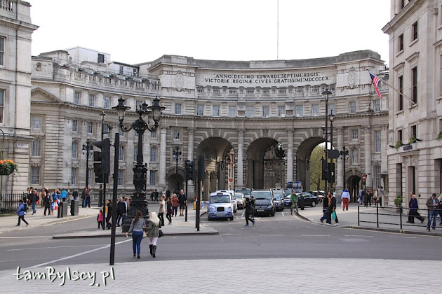 Londyn, Trafalgar Square, Admiralty Arch