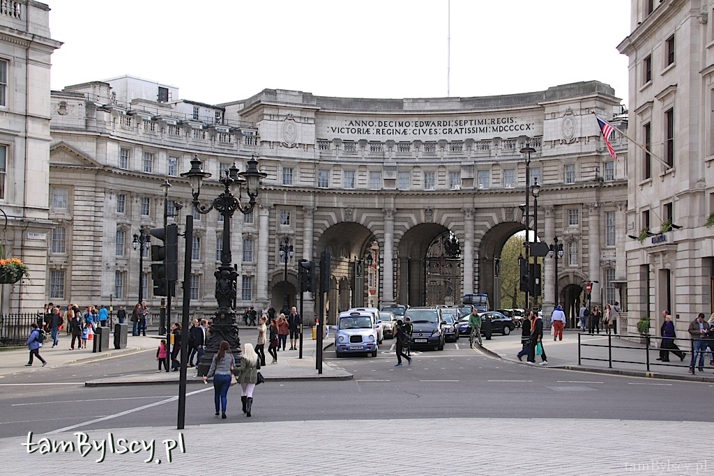 Londyn, Trafalgar Square, Admiralty Arch