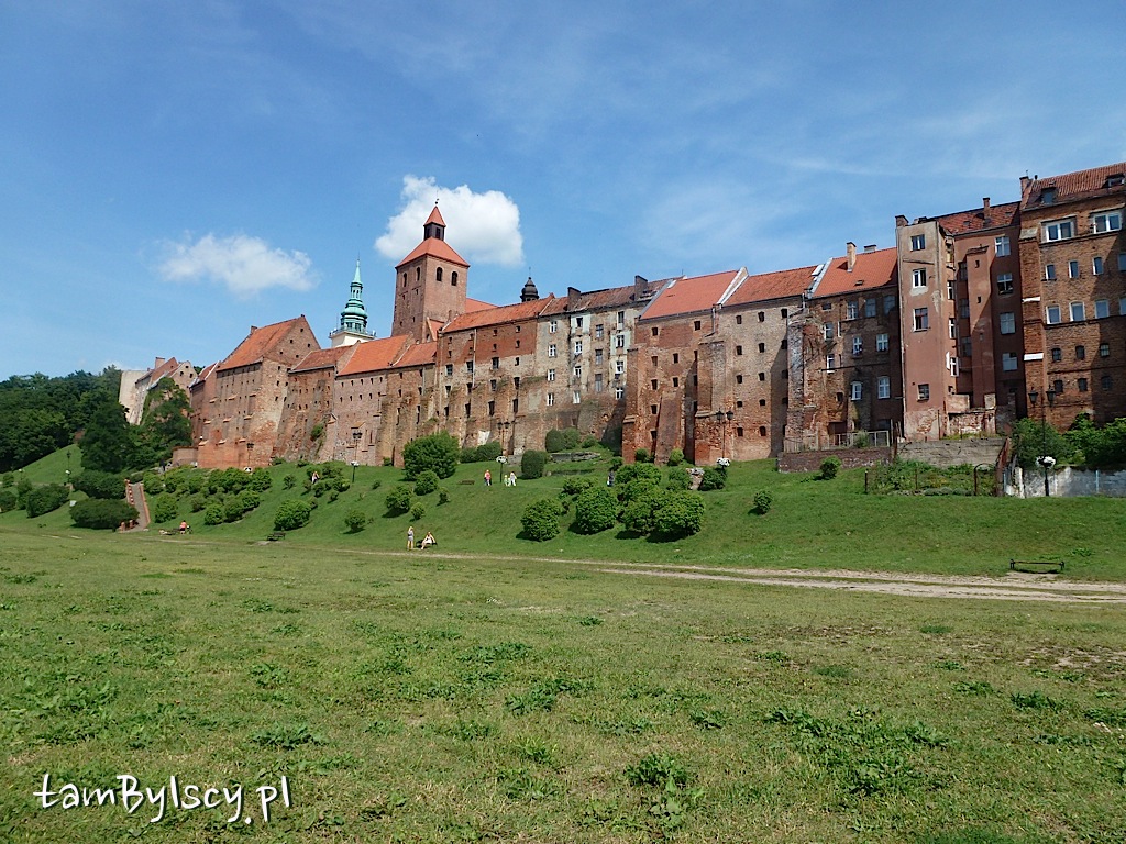 Spichlerze od strony Wisły