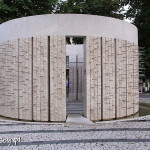 Kozarac, pomnik ku pamięci mieszkańców miasta, ofiar ludobójstwa