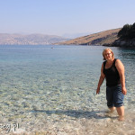 Monastery Beach, w tle widok na Sarandę