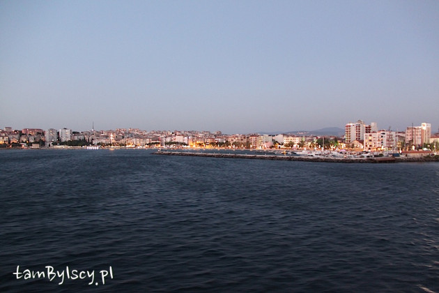 Panorama Canakkale z promu z Eceabat