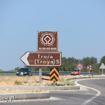 Troja, kierunkowskaz na drodze D550 (Canakkale - Izmir)