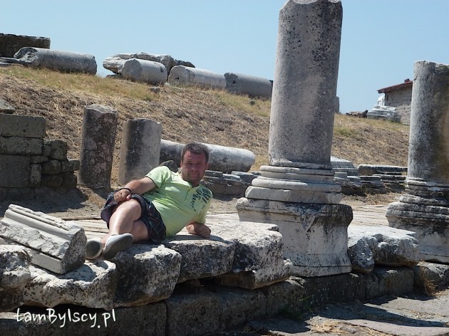 Bergama, starożytny Asklepiejon, święta ulica Via Tecta, starożytne rzeźby wciąż wyglądają jak żywe :)