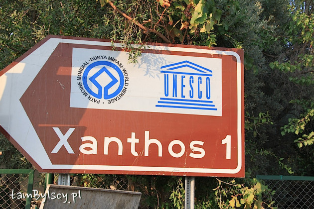 Kierunkowkaz do ruin Ksantos