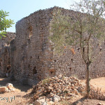 Beçin, ruiny karczmy (Kizil Han) z XV w.