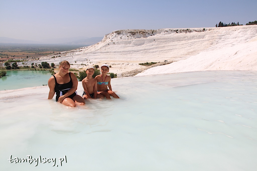 Pamukkale, baseny z ciepłą wodą ze źródeł
