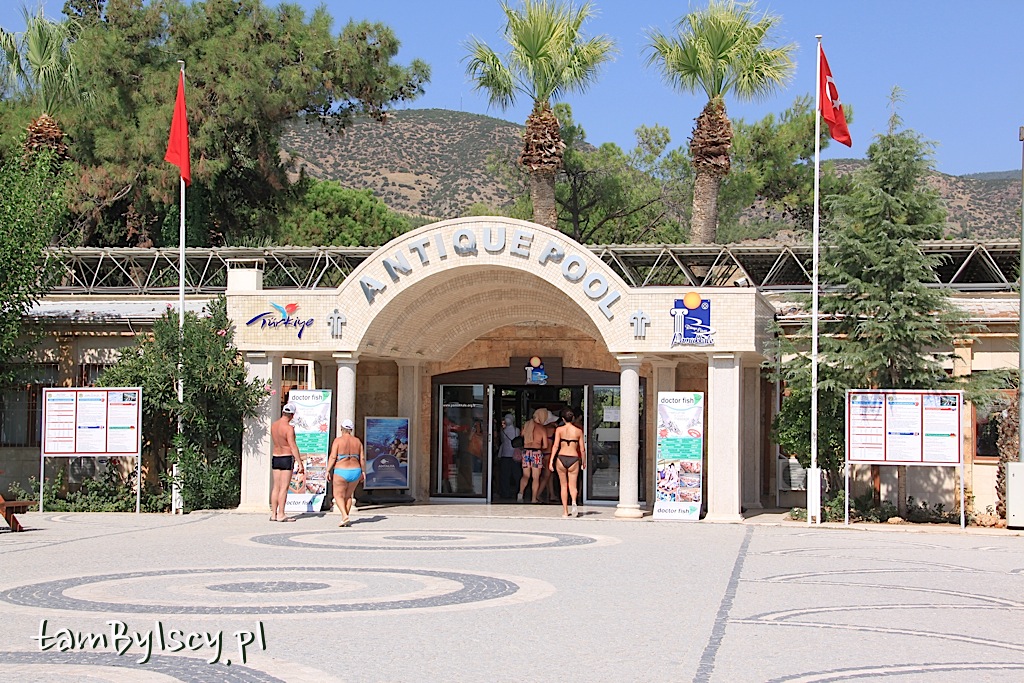 Pamukkale, wejście do basenu Kleopatry