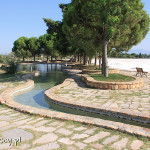 Pamukkale, szczyt wzgórza, regulowany przepływ ciepłej wody