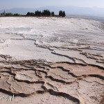 Pamukkale, wyschnięte tarasy na szczycie wzgórza