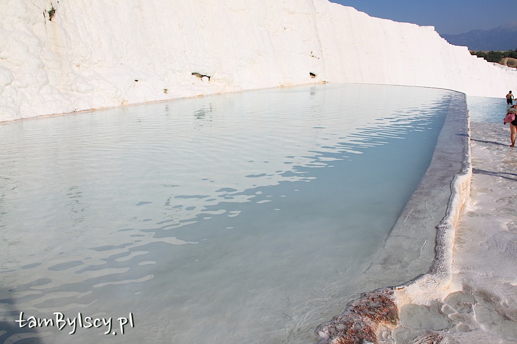 Pamukkale, baseny z ciepłą wodą ze źródeł