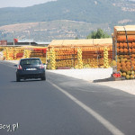 Stragany z melonami i arbuzami przy drodze