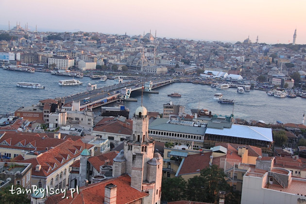 Stambuł, wieża Galata, widok na most Galata