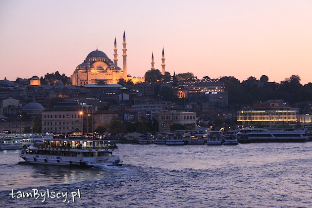 Stambuł, most Galata, widok na meczet Sulejmana