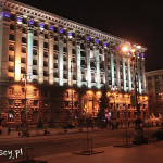 Kijów, Chreszczatyk, główna aleja miasta, okupowana siedziba rady miasta, piątek 17 stycznia 2014 r.
