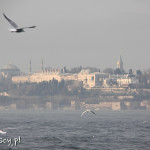 Stambuł, dzielnica Sultanahmet (pałac Topkapi, Hagia Sofia, Błękitny Meczet) widziane z azjatyckiej strony Bosforu