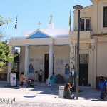 Ateny, kościół Hagia Sophia przy deptaku Dionysiou Areopagitou, nazwany na część znalezionej w trakcie budowy statuy Ateny (grecka: Sophia)