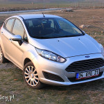 Wypożyczony w Diyarbakir Ford Fiesta (zdjęcie robione w Hasankeyf)