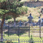 Gori, pomnik Bohaterskich Wojowników Gruzińskich przy twierdzy