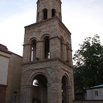 Signagi, cerkiew w centrum miasta, dzwonnica