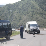 Gruzini lubią szybko jeździć, zdarzają się więc wypadki...