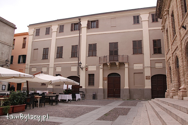 Alghero, budynek Episkopatu