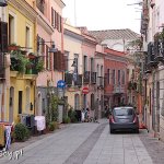 Cagliari, malownicze uliczki w dzielnicy Villanova
