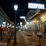 Paralia Katerinis, centrum wieczorem