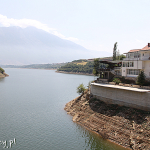Albania, Kukës, widok na jezioro Fierza i górę Gjallica