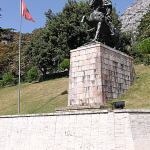 Albania, Krujë, pomnik Skanderberga