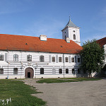 Osijek, Tvrda, franciszkański klasztor i kościół św.Krzyża