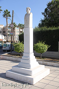 Larnaka, popiersie Zenona z Kitionu
