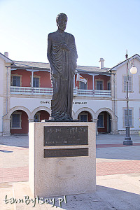 Larnaka, statua Zenona z Kitionu na nadmorskiej promenadzie