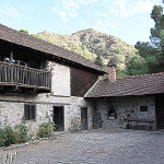 Cypr, góry Troodos, klasztor Agios Ionannis Lambadistis
