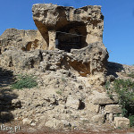 Pafos, wzgórze Fabrica, skalny kościółek Agios Agapitikos
