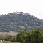 Motovun z daleka