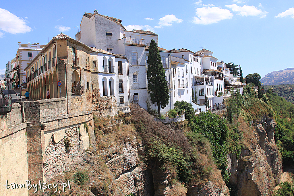 Ronda, domy nad przepastnym wąwozem