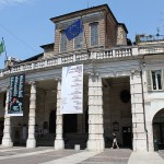 Brescia, niepozorny teatr Teatro Grande, z przepiękną salą teatralną